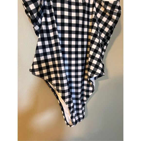 Cupshe Size XL Ruffle Strap One Piece Swimsuit Black Gingham Check Plaid Modest - Picture 11 of 15
